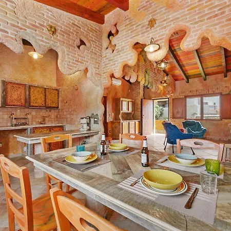 Casa Gaudi