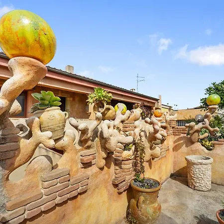 Casa Gaudi テウラーダ