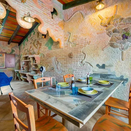 Casa Gaudi ゲストハウス テウラーダ