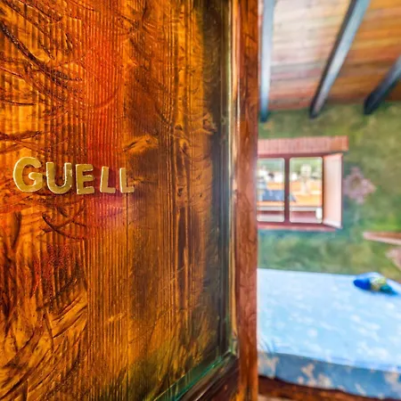 Casa Gaudi ゲストハウス テウラーダ