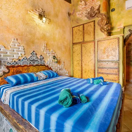 Casa Gaudi